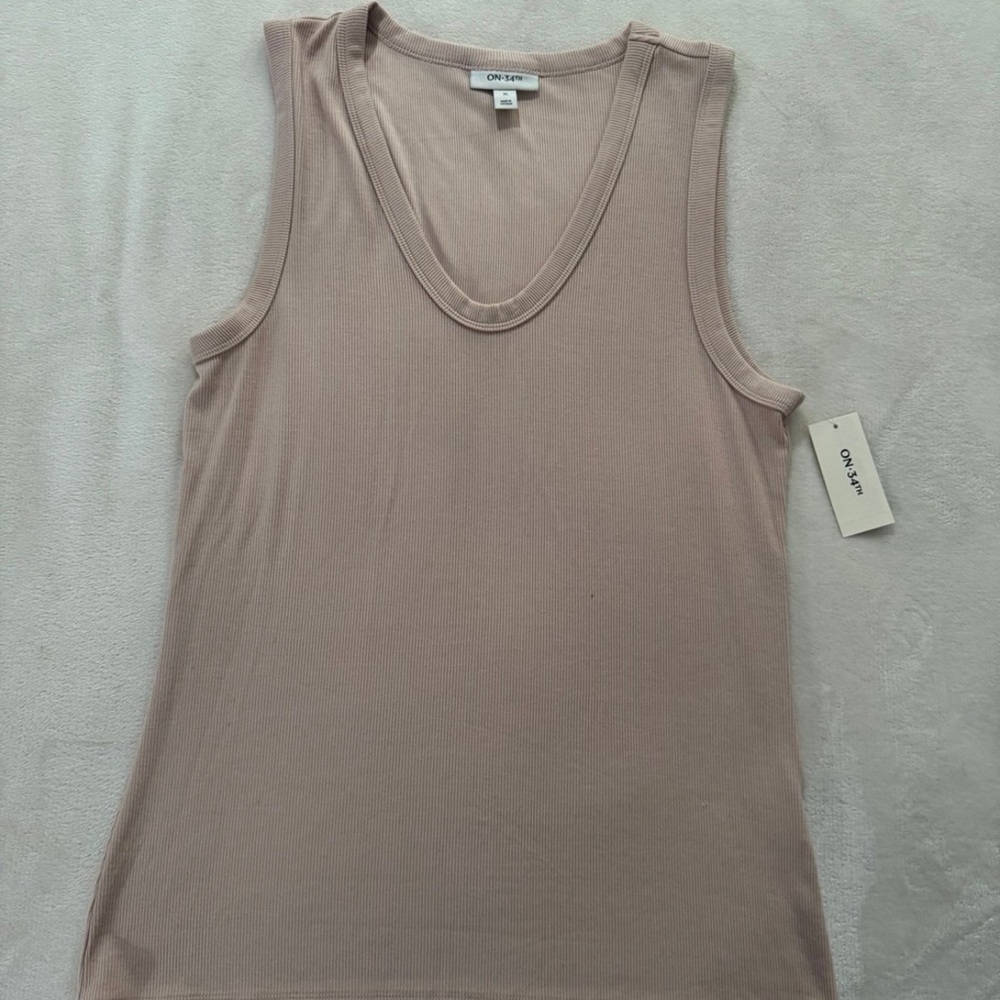 On 34th Macy’s Ribbed Scoop Sleeveless Tank Top size XL